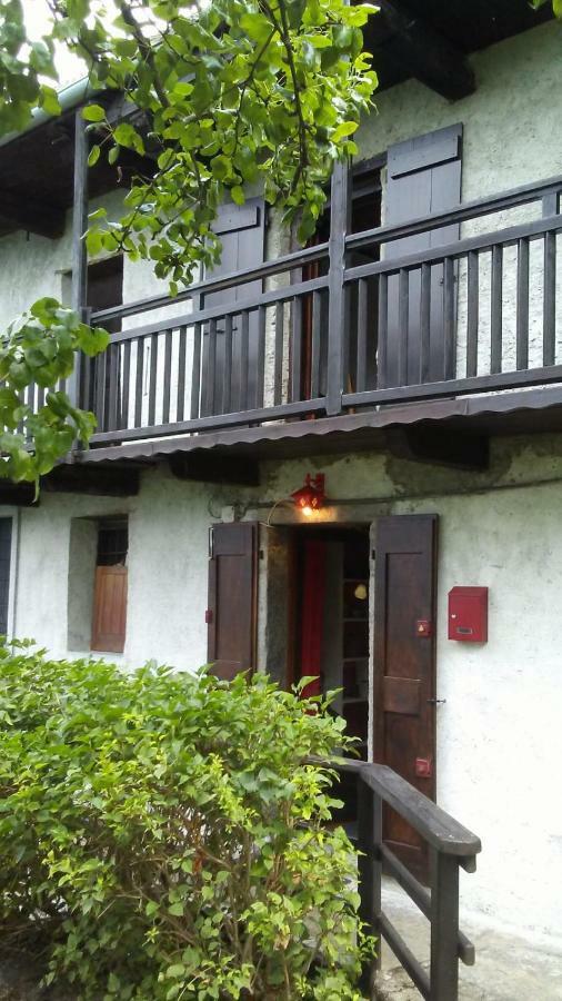 Vila Casa Zizi Crodo Exteriér fotografie