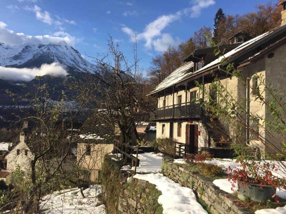 Vila Casa Zizi Crodo Exteriér fotografie